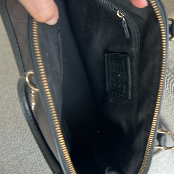 Coach purse - Picture 4 of 5